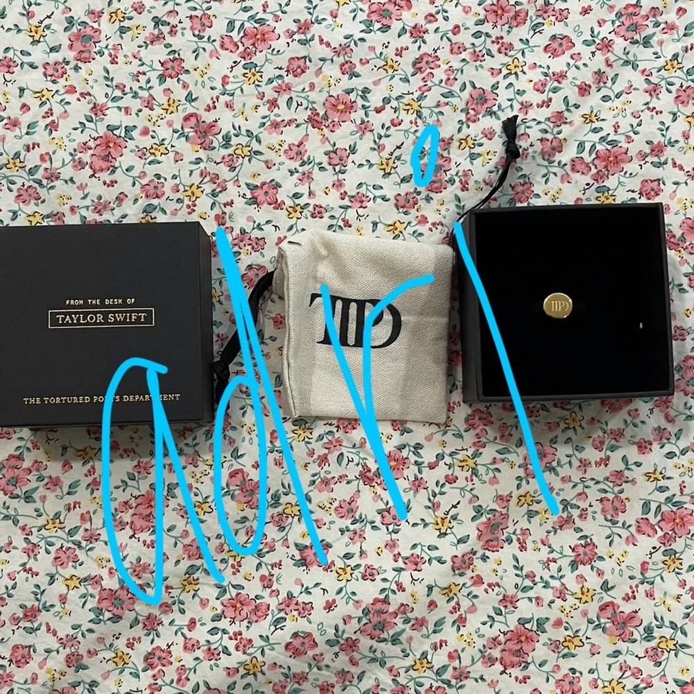 TTPD Gold Ring Sz 8